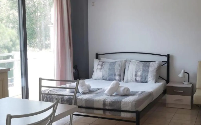 Lavrio port-centre 1bdr Apt with balcony wash machine - фото 3