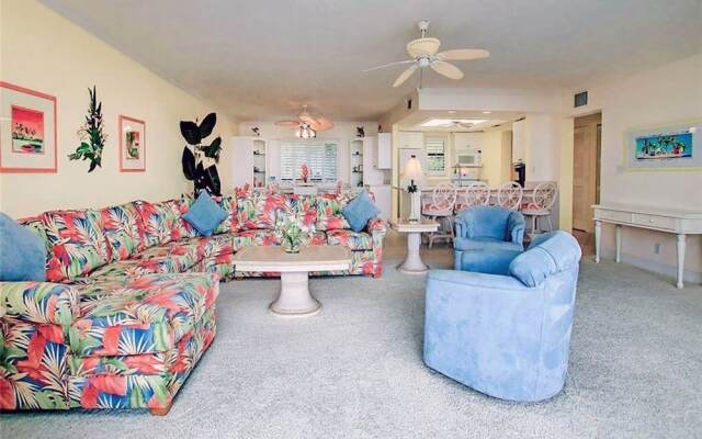 Sundial Beach Resort by Dream Vacation Rentals