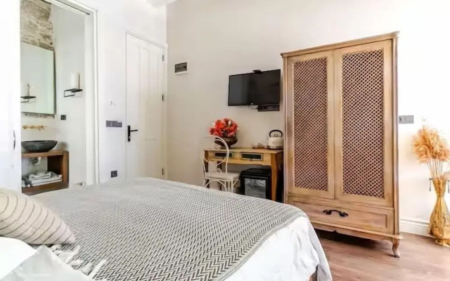 Mediha Hanım Konağı Alaçatı