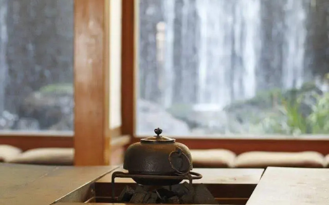 Motoyu Ryokan