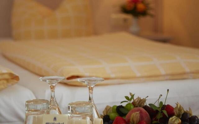 Bed Breakfast Hotel Ma Llerhof