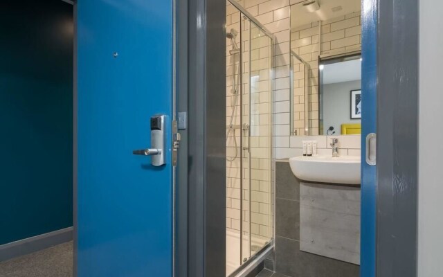 The Ireton by Stay in Belfast