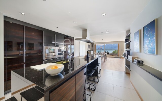 Montreux Panoramic Views 4BD Apartment