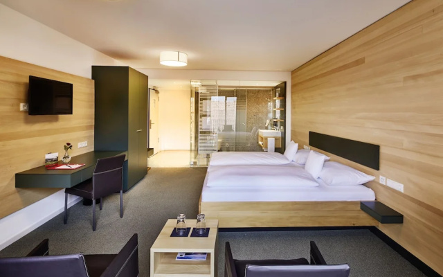 ElzLand Hotel 9 Linden BUSINESS & FAMILIEN HOTEL