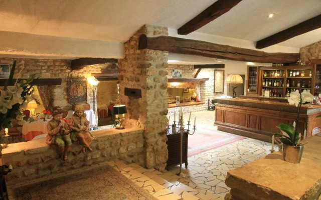 Château de Périgny, The Originals Relais