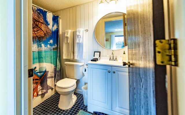 Hang Out 2 Cozy Retreat in Tan-tar-a Estates!