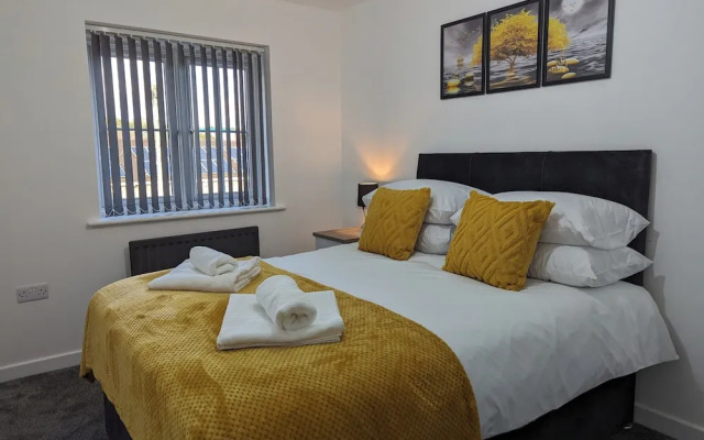 Leyland Road Retreat - 4 Bedroom House