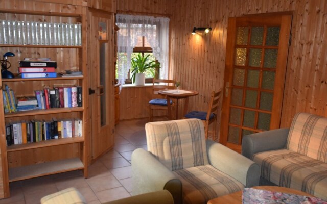 Snug Bungalow in Alt Farpen With Garden