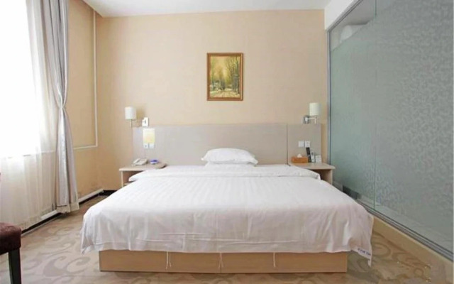 July Sky Business Hotel