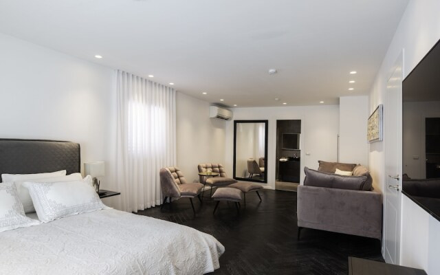 Alma Suites