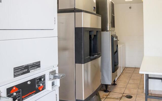 Motel 6 Grand Prairie