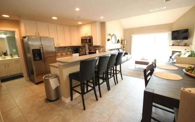 Parkview Bay 441 3 Bedroom Condo