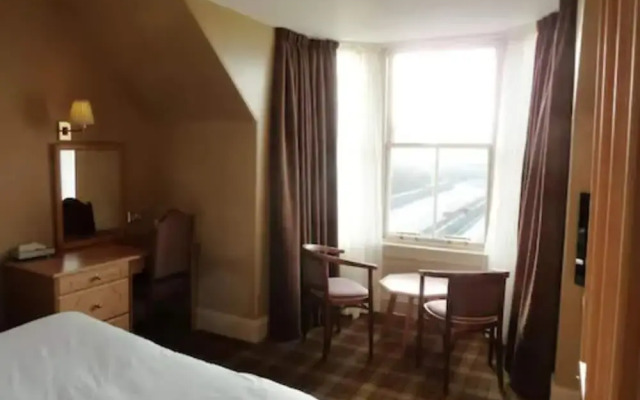 Kilmarnock Arms Hotel