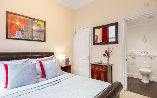 Deluxe Creechurch Lane Serviced Apartment