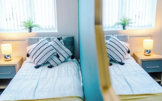 3 Bed-sleeps 5-garden-parking