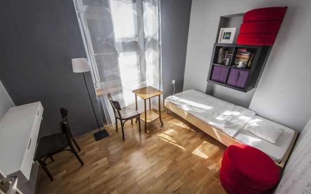 Travellers Inn Hostel