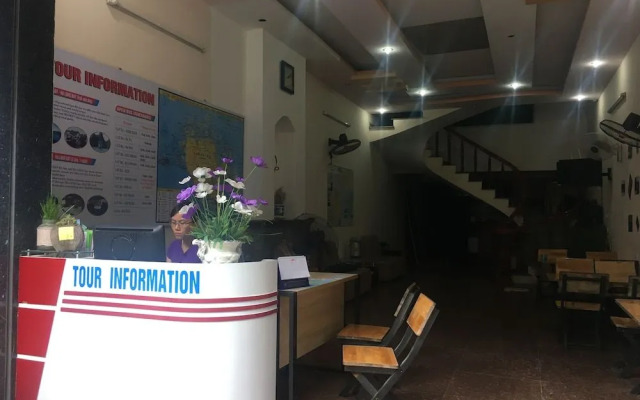 Black Pearl Cat Ba Hostel