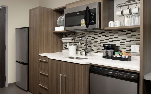 Home2 Suites by Hilton Clovis Fresno Airport