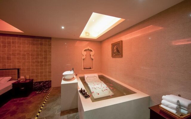 Yixing Grand Hotel