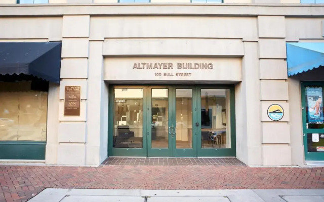 Kasa Altmayer Savannah