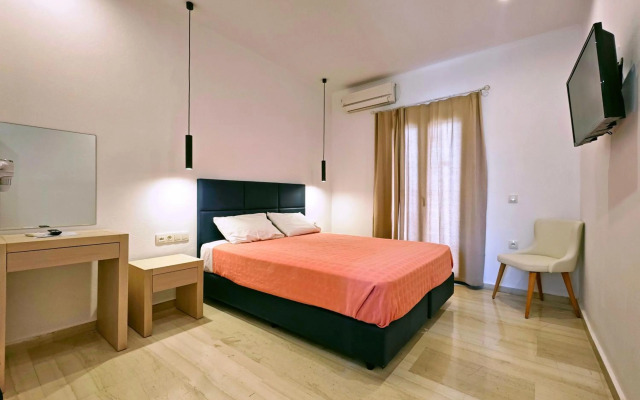 Pasiphae Hotel