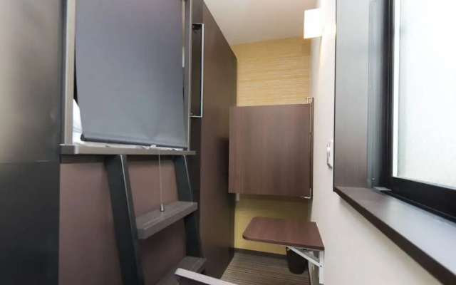 Ryoma Nishiooi I - Hostel