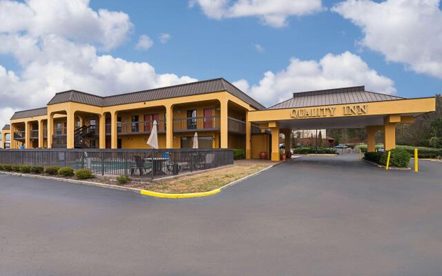 Quality Inn Airport - Southeast