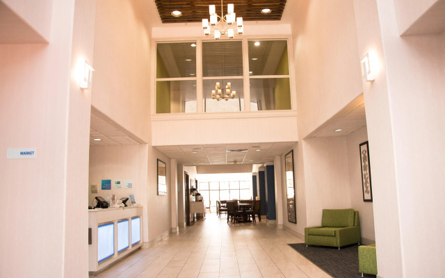 Comfort Inn & Suites Tyler - Lindale