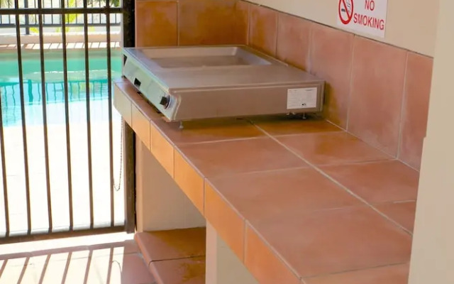 Premium 1 Bedroom Apartment Sleeps 4