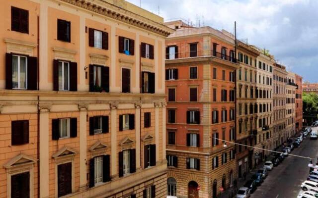 Apartment with 3 bedrooms in Roma with WiFi