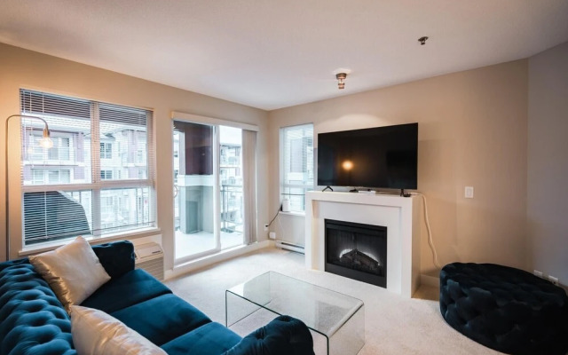 Downtown Condo at Waterscapes