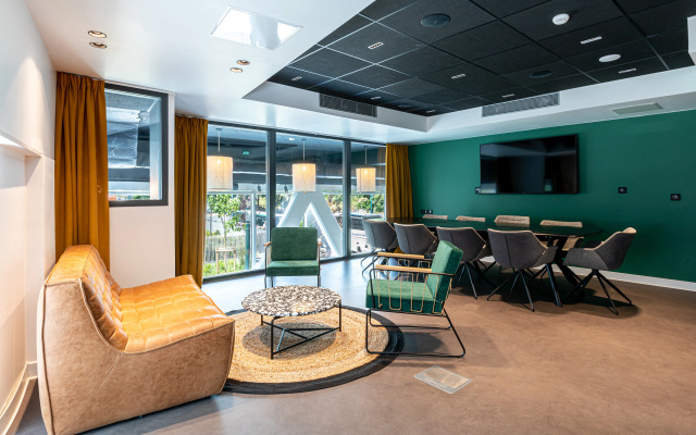 Best Western M-Treize Paris Asnieres