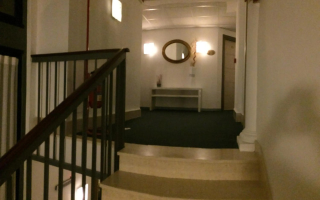 Hotel Clinton