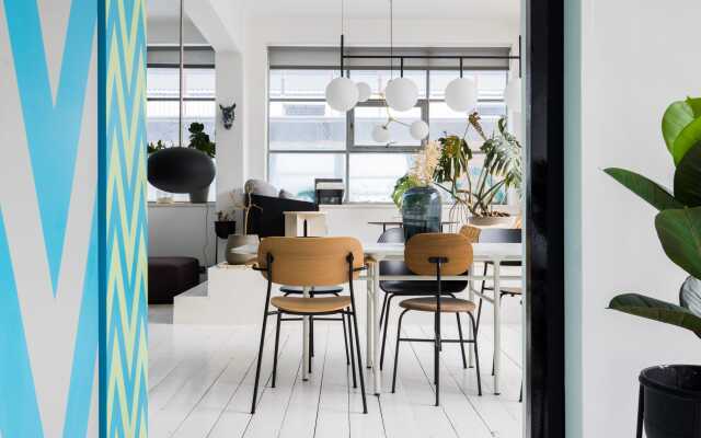Spacious & Bright Loft Apartment - Shoreditch