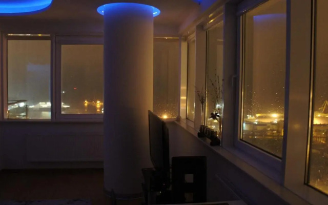 25-Th Floor Sea View Apartment