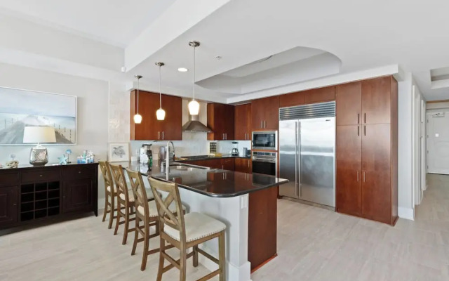 Turquoise Place 1108 D