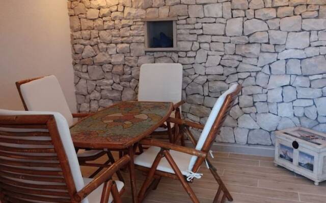 Coloured - Apartments on Island - A1 - Plavi :