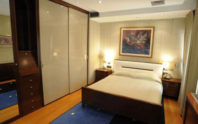 Natali Luxury Suites
