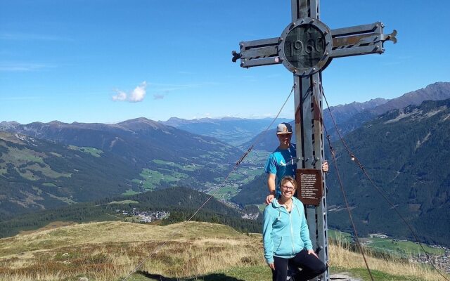 High-quality Holiday Apartment in Oberkrimml Near Waterfalls