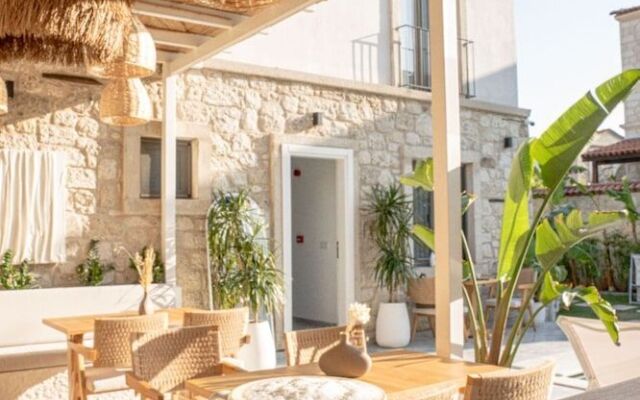 Voger Alacatı Koyici