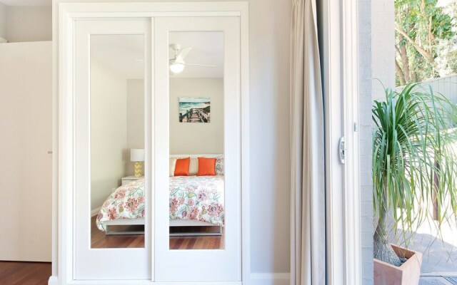 The Seahorse, 137 Government Road