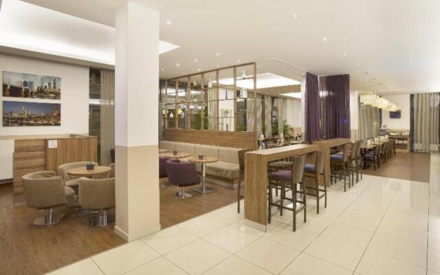 Premier Inn Frankfurt City Centre