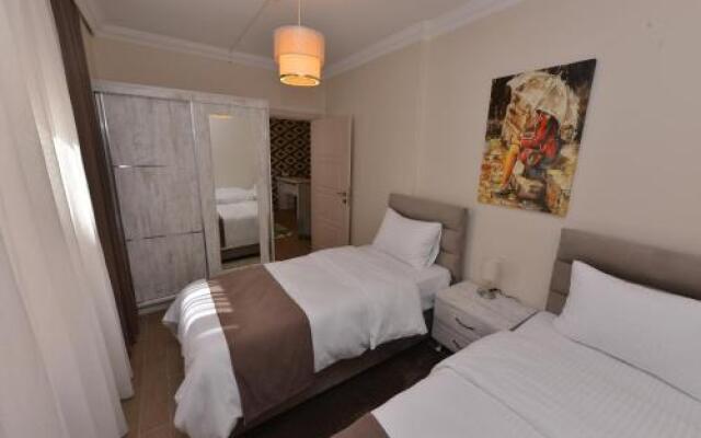 12 Rooms Boutique Hotel