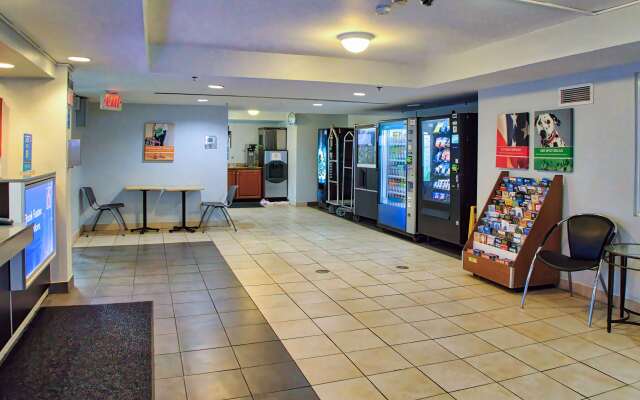 Motel 6 Buffalo, NY - Airport - Williamsville