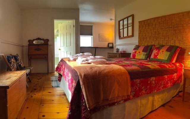 Jackson's Falls Country Inn