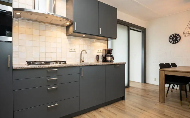 Holiday Home Vakantiepark 't Eibernest Texel