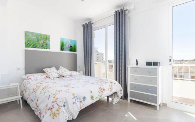 YourHouse Monges sea view Studio