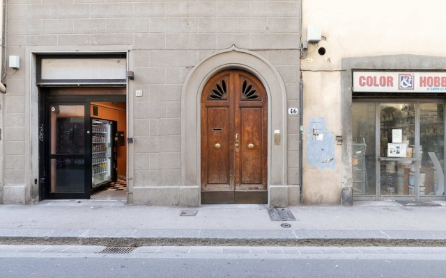 Serragli Court-hosted by Sweetstay