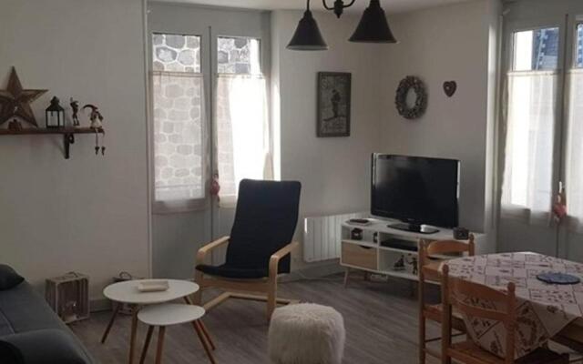 Appartement Mont-Dore, 2 pièces, 6 personnes - FR-1-415-15