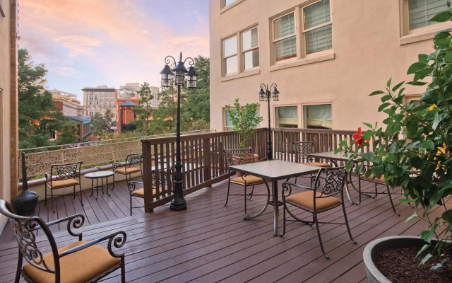 Club Wyndham Riverside Suites